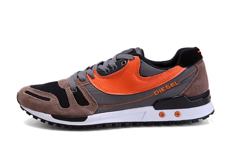 DIESEL 40-44[Ref. 10] - Cliquez sur l'image pour la fermer